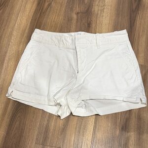 GAP Women's Cream Shorts